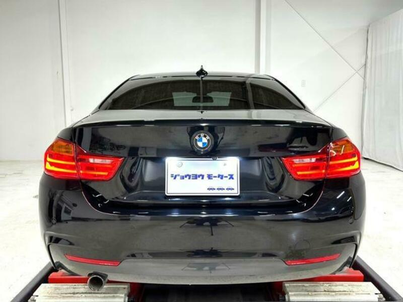 4 SERIES