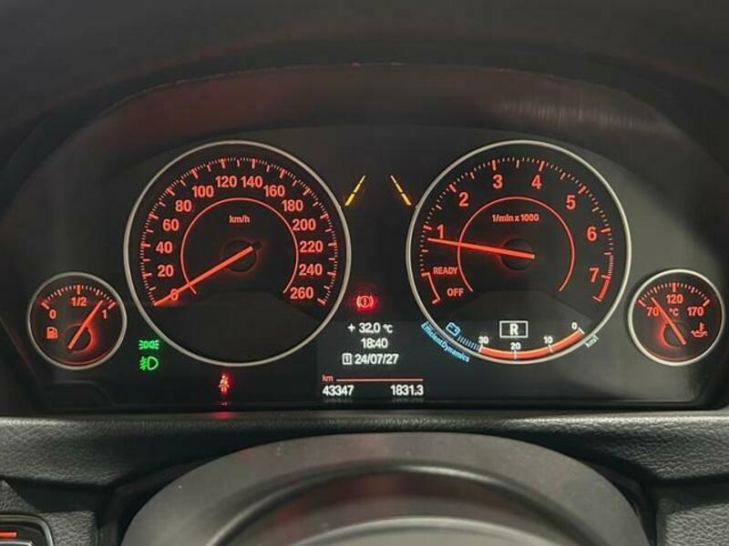 4 SERIES