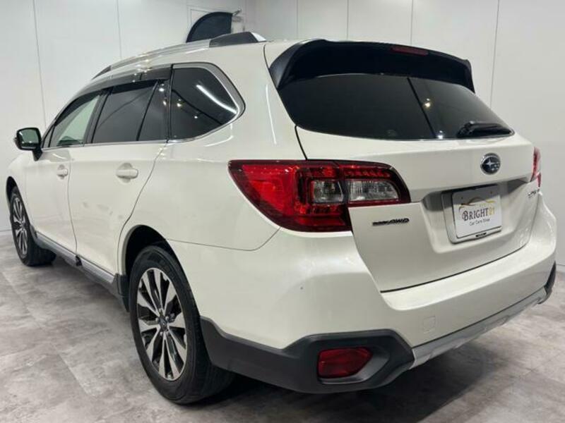 LEGACY OUTBACK