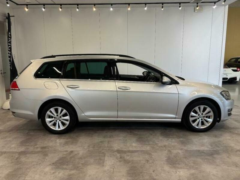 GOLF VARIANT