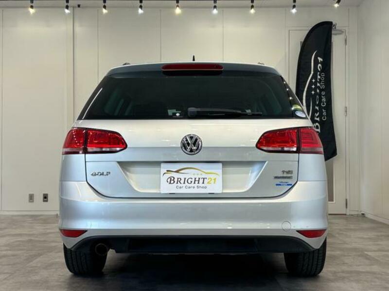 GOLF VARIANT