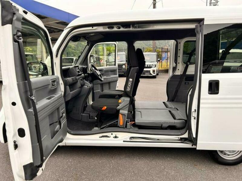 N-VAN