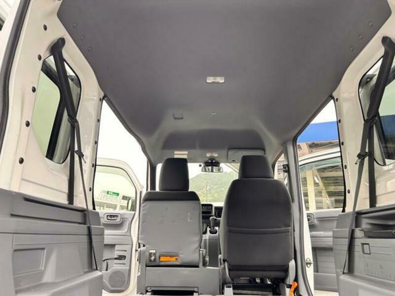 N-VAN
