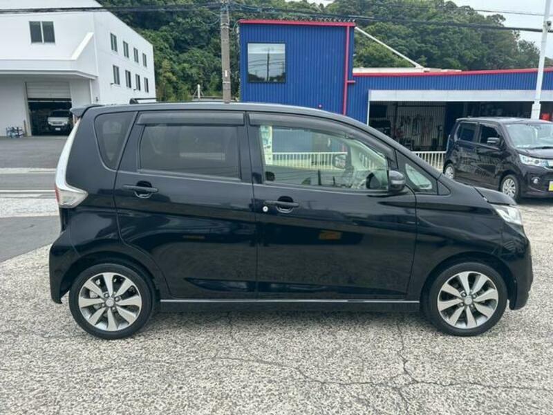 EK CUSTOM