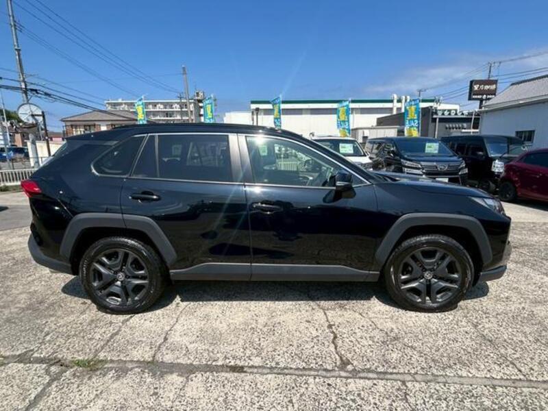 RAV4