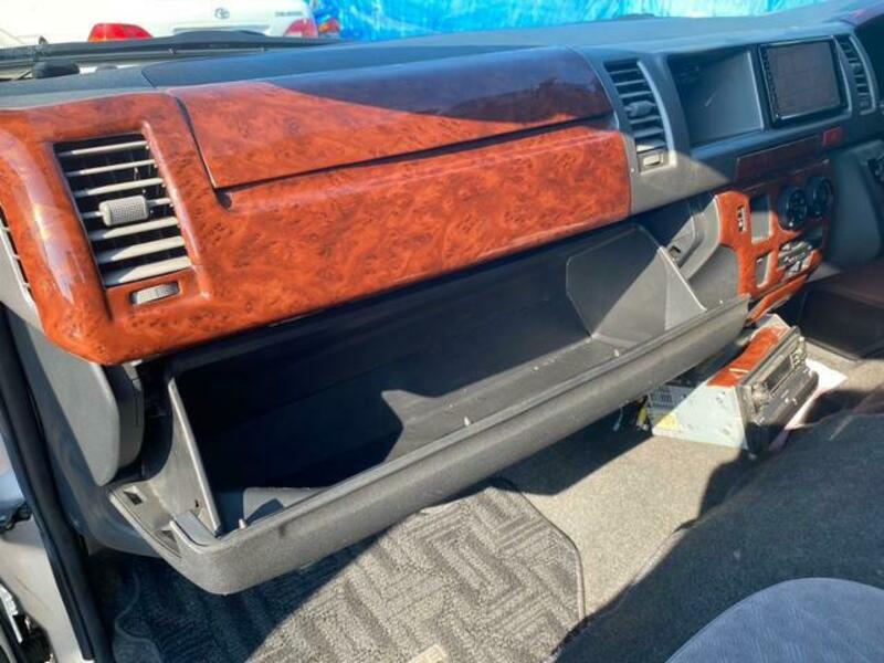 HIACE WAGON