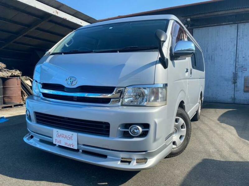 TOYOTA HIACE WAGON