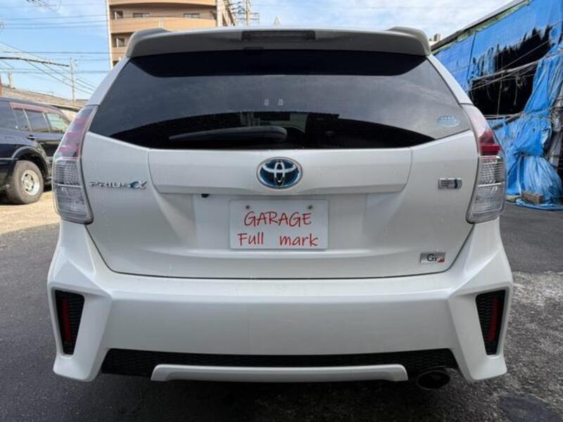 PRIUS ALPHA