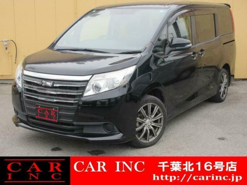 TOYOTA NOAH