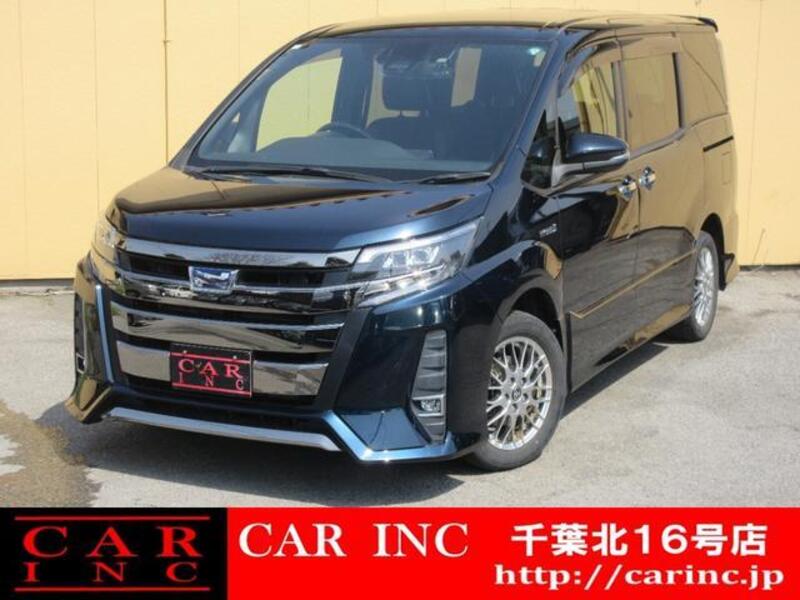 TOYOTA NOAH