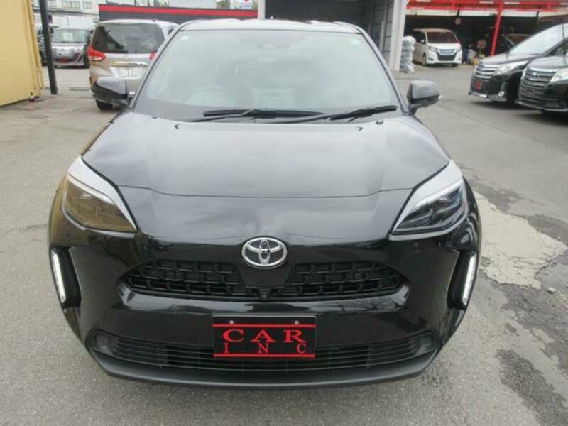 YARIS CROSS