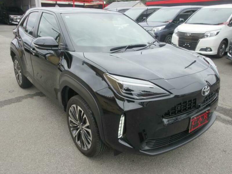 YARIS CROSS