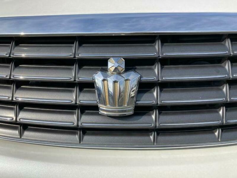 CROWN