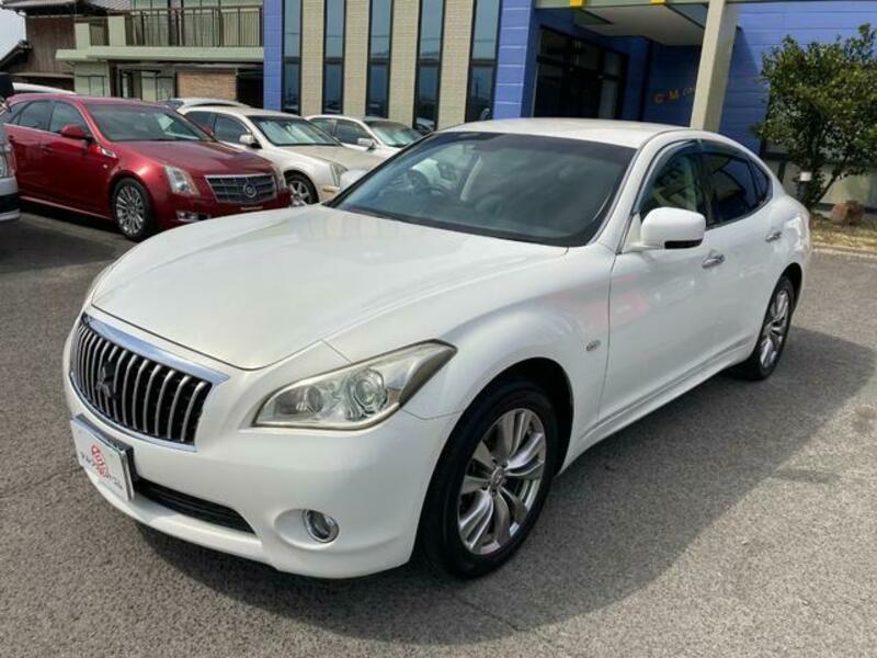 MITSUBISHI PROUDIA