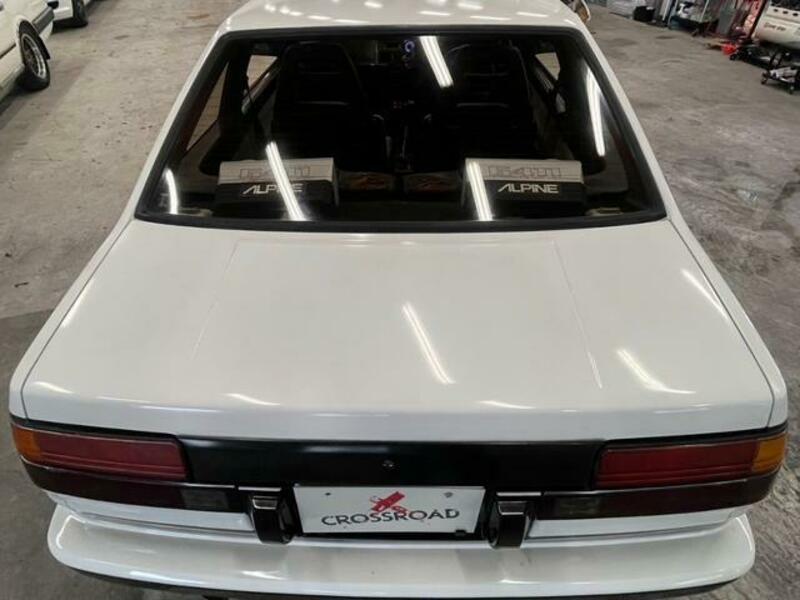 COROLLA LEVIN