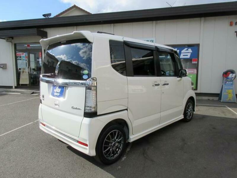N BOX CUSTOM
