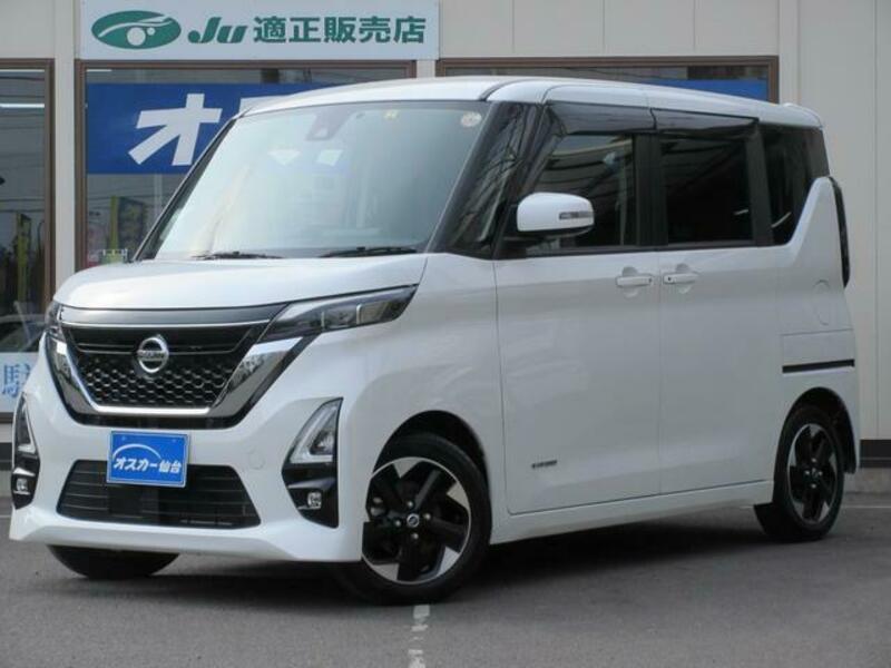 NISSAN ROOX