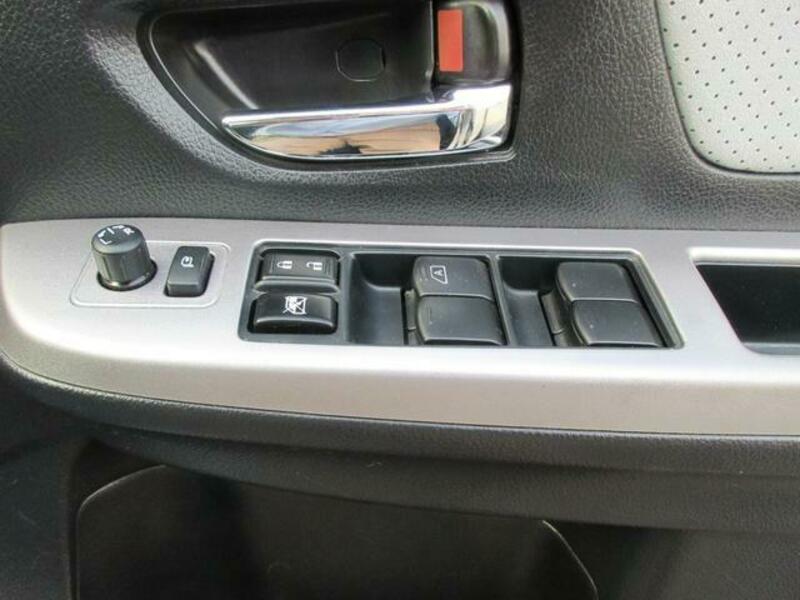 XV HYBRID