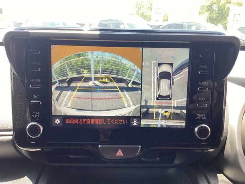 YARIS CROSS