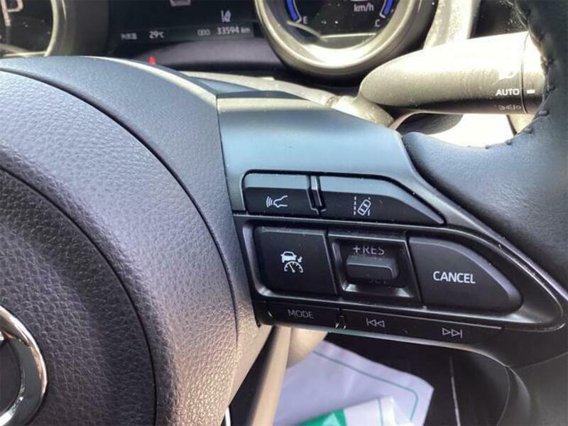 YARIS CROSS