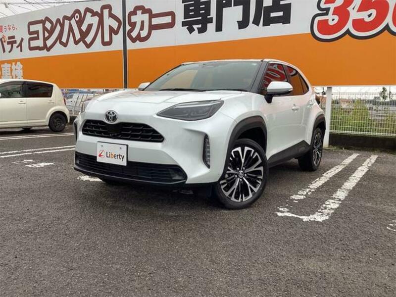 YARIS CROSS