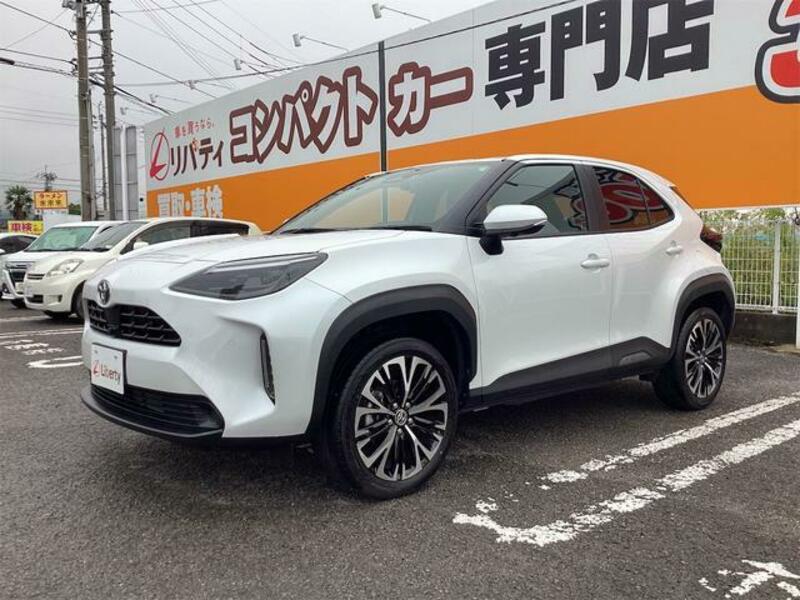 YARIS CROSS