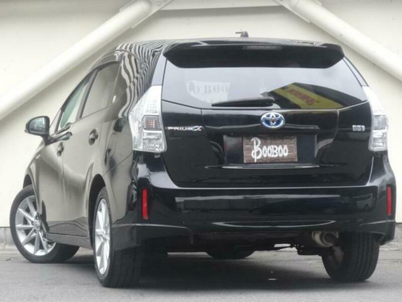 PRIUS ALPHA