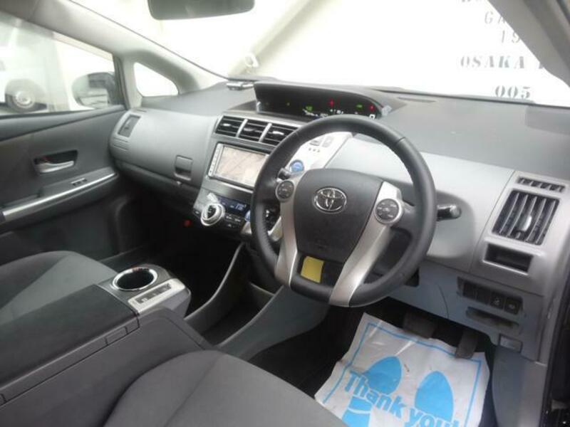 PRIUS ALPHA