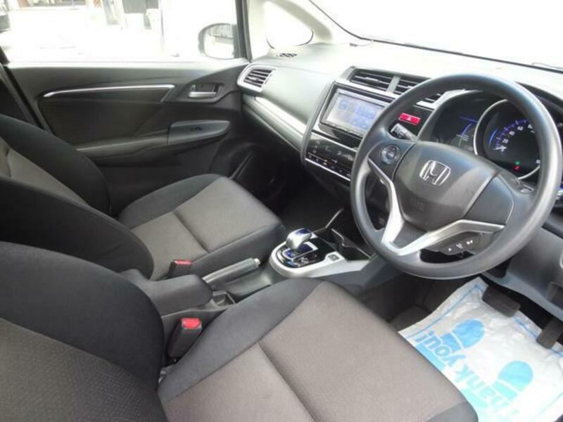 FIT HYBRID