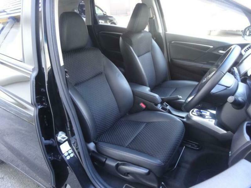 FIT HYBRID