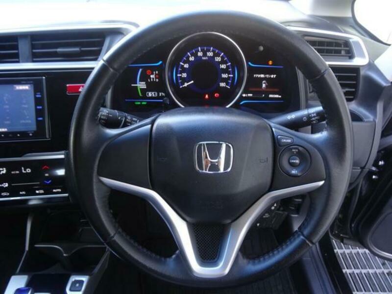 FIT HYBRID