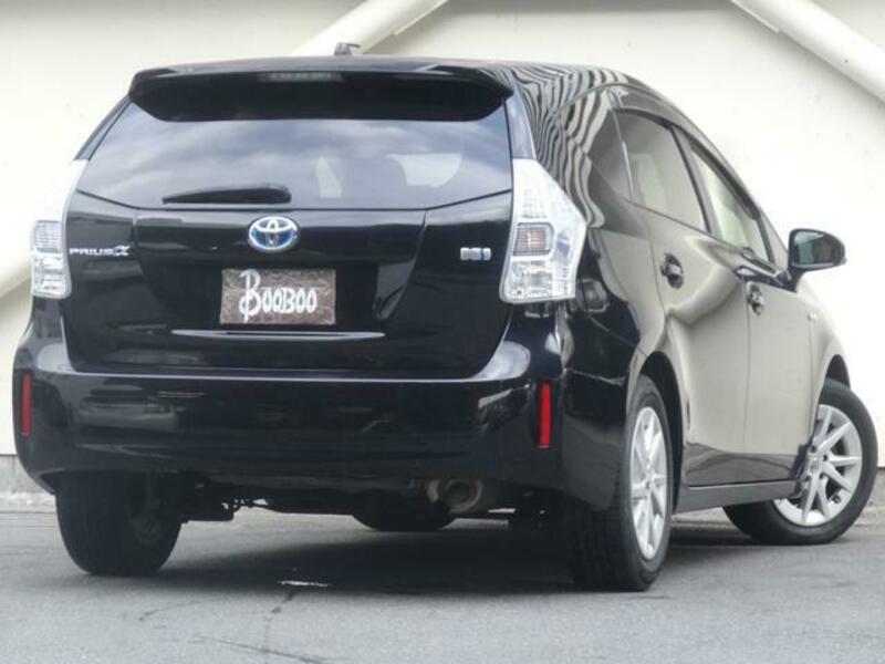 PRIUS ALPHA