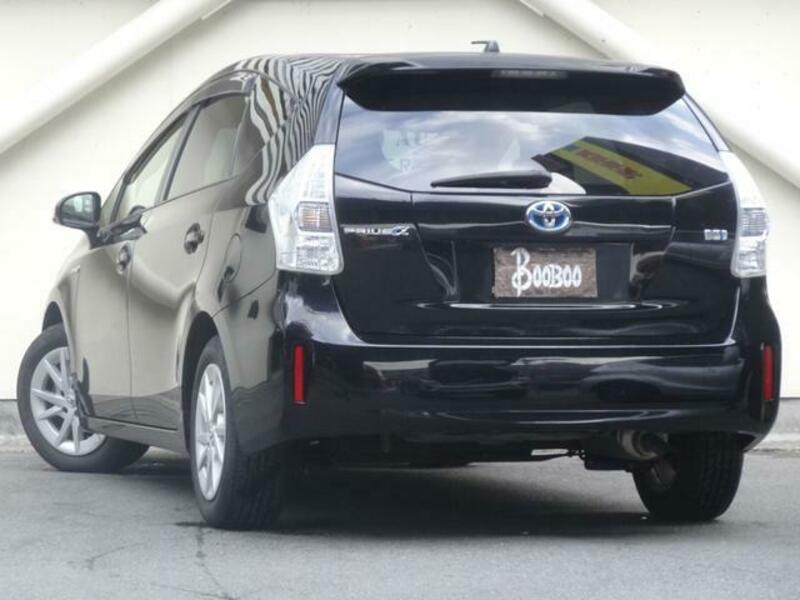 PRIUS ALPHA