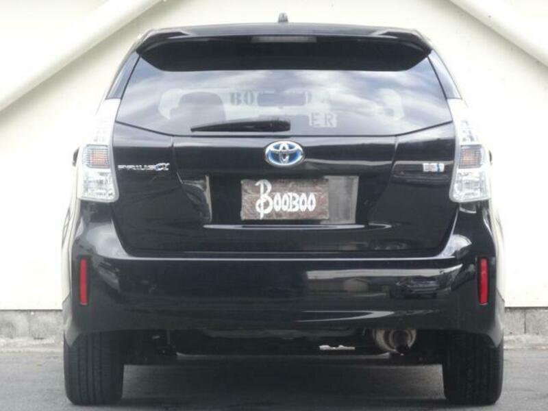 PRIUS ALPHA