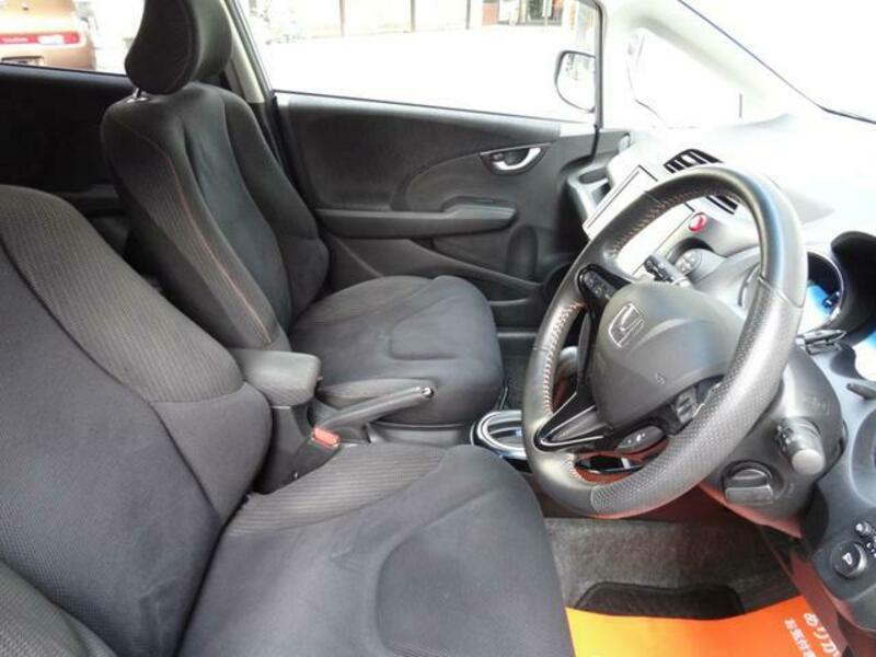 FIT HYBRID