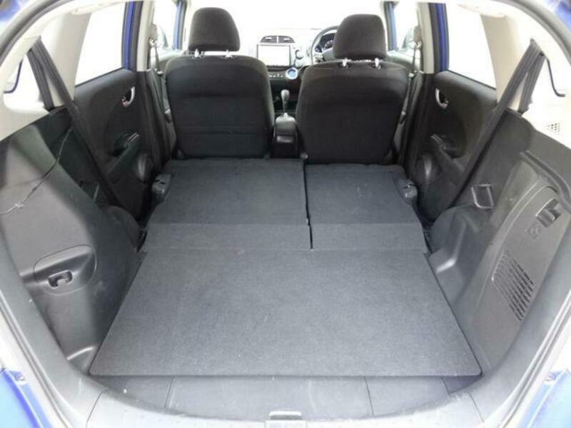 FIT HYBRID