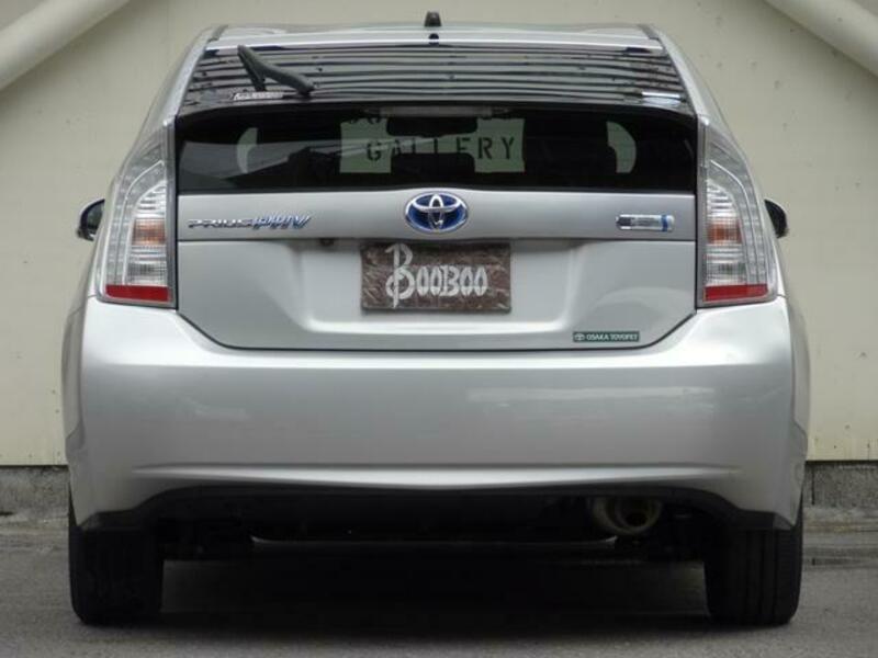 PRIUS PHV