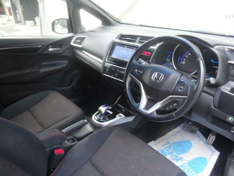 FIT HYBRID