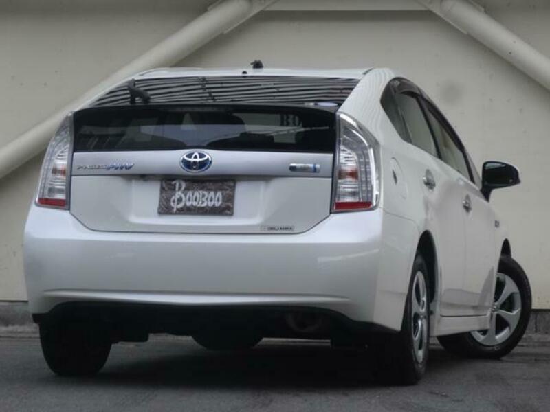 PRIUS PHV