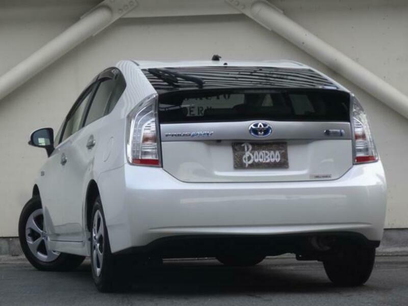 PRIUS PHV