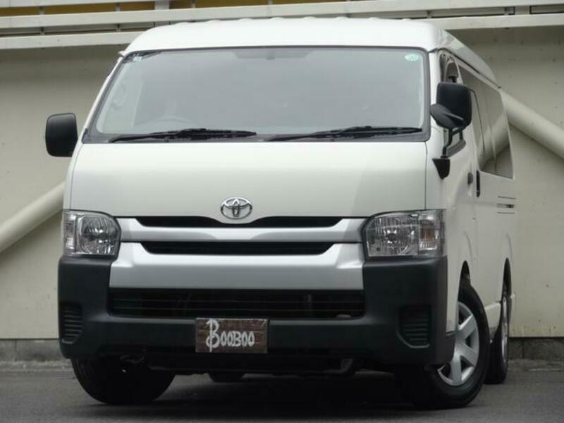 TOYOTA HIACE WAGON
