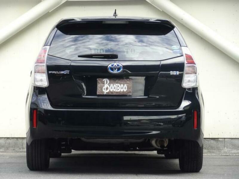 PRIUS ALPHA