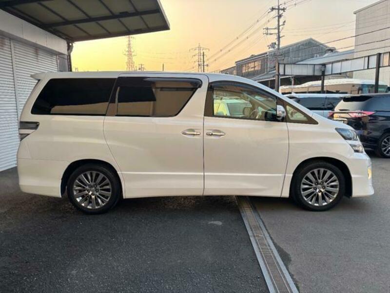 VELLFIRE