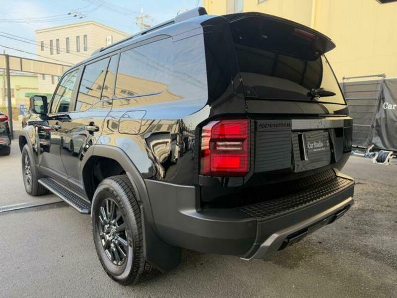 LAND CRUISER 250