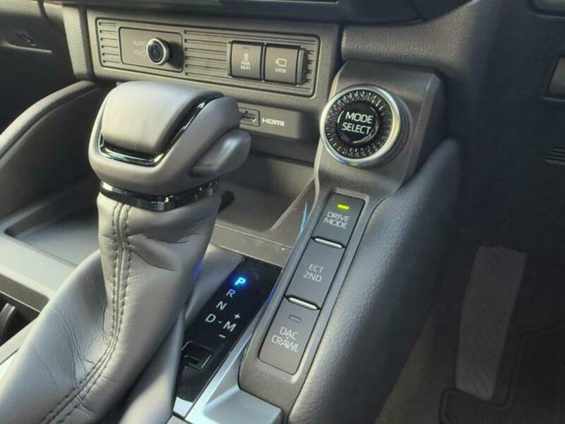 LAND CRUISER 250