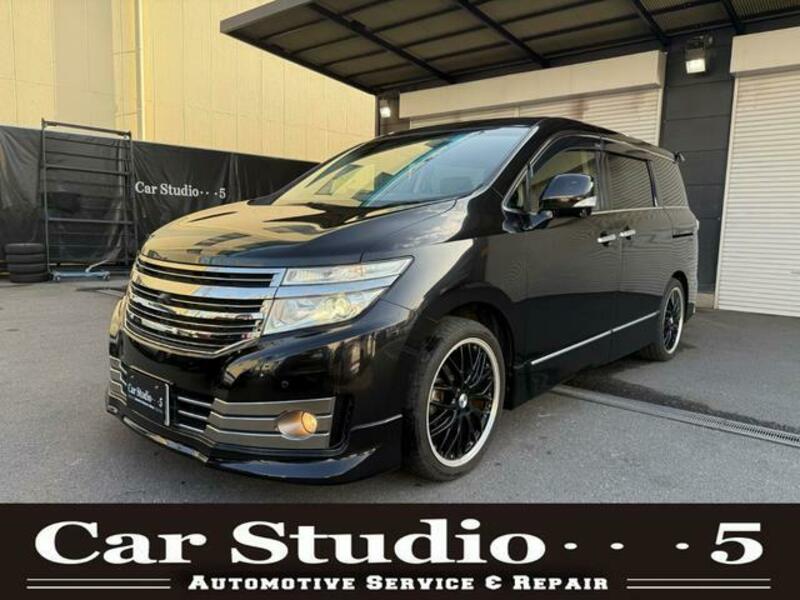 NISSAN ELGRAND