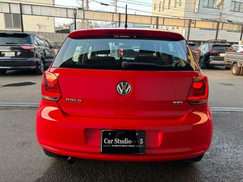POLO