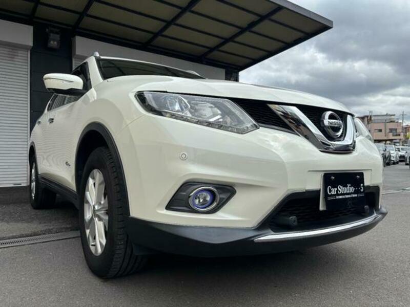 X-TRAIL