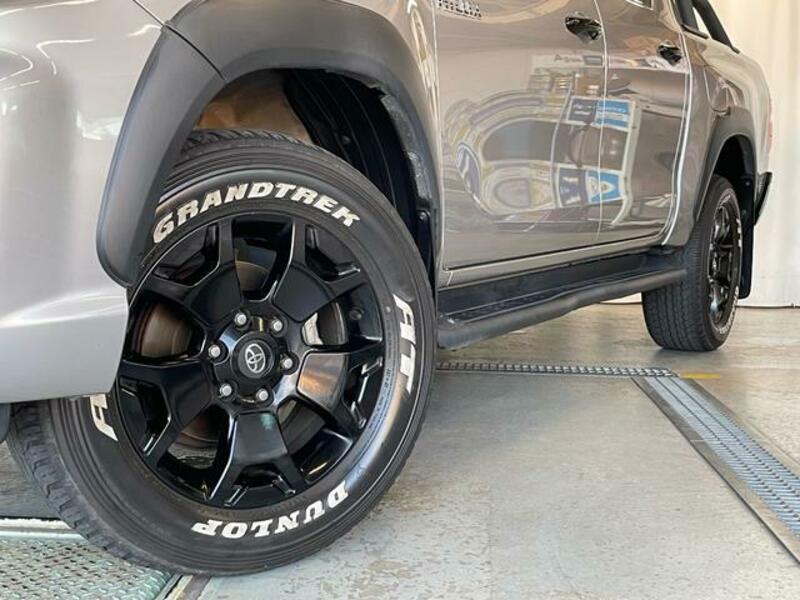 HILUX