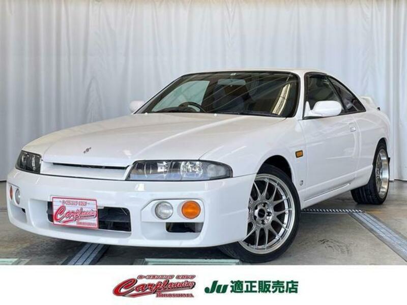 NISSAN SKYLINE